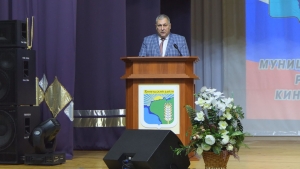 Главой района избран Юрий Жидков
