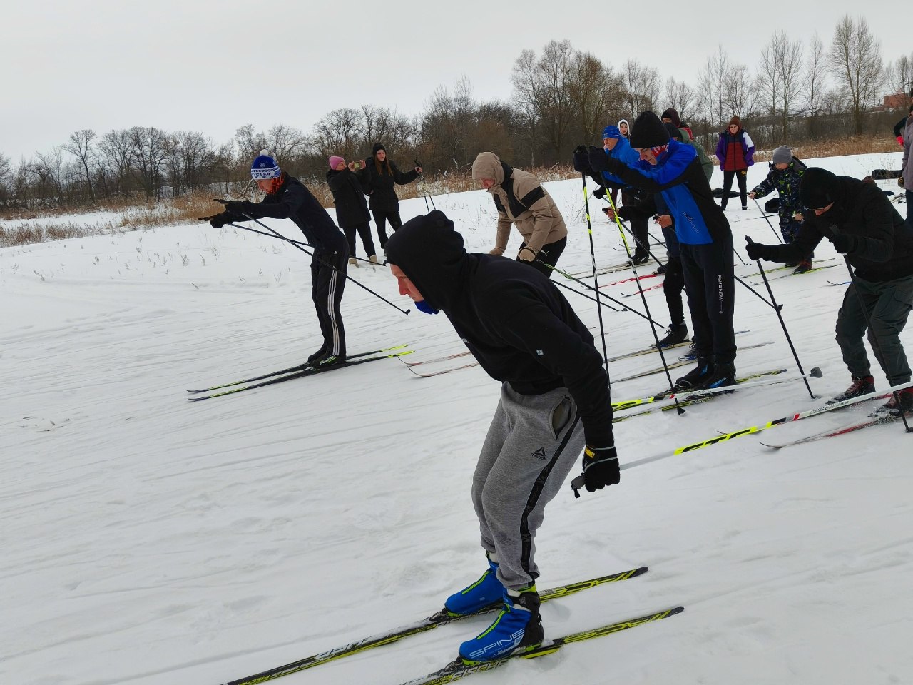 Вышли на лыжню