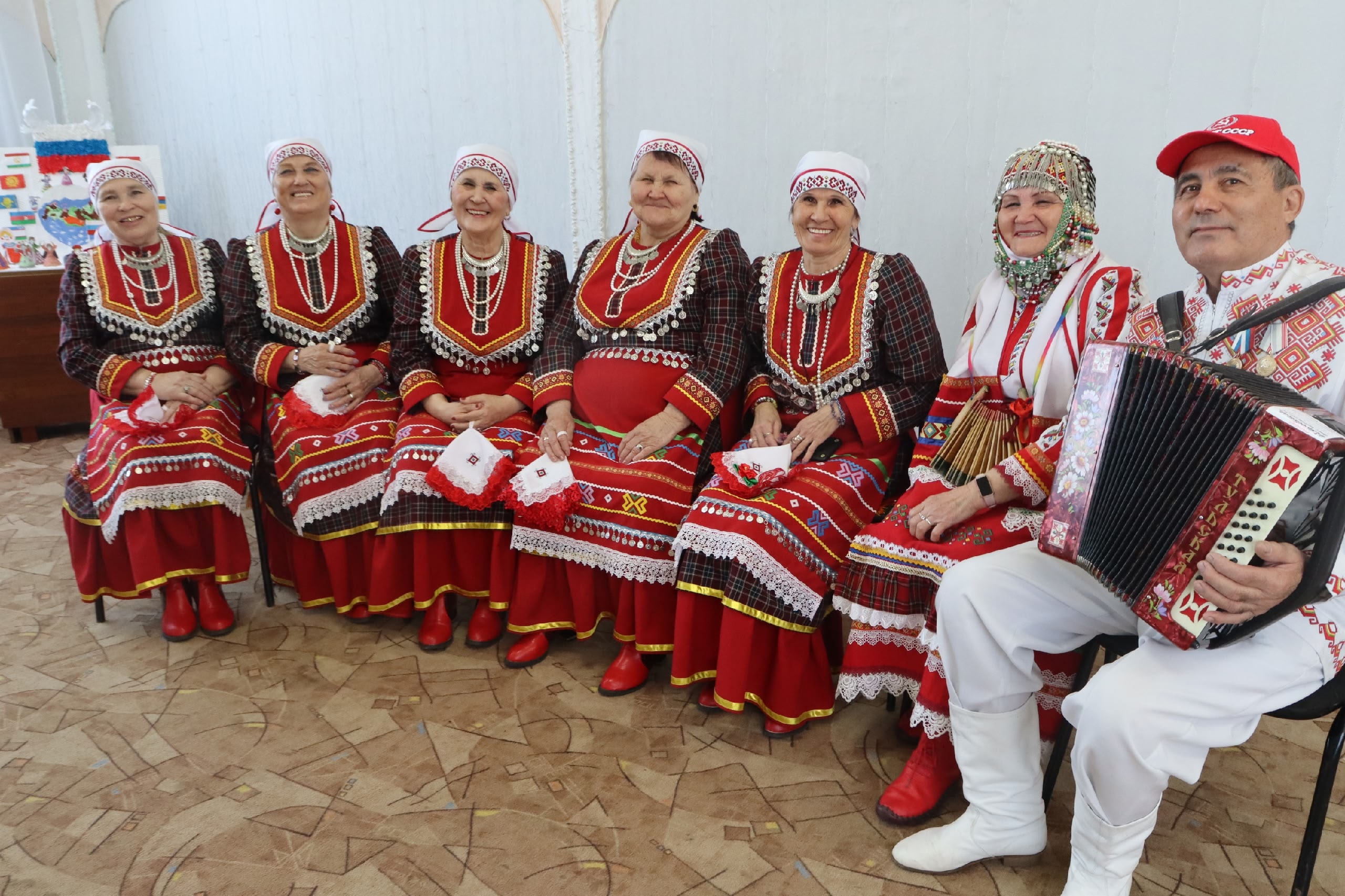 Из «Околицы» в «Укалчу»