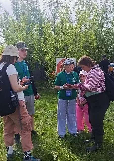 Волонтеры помогают с выбором
